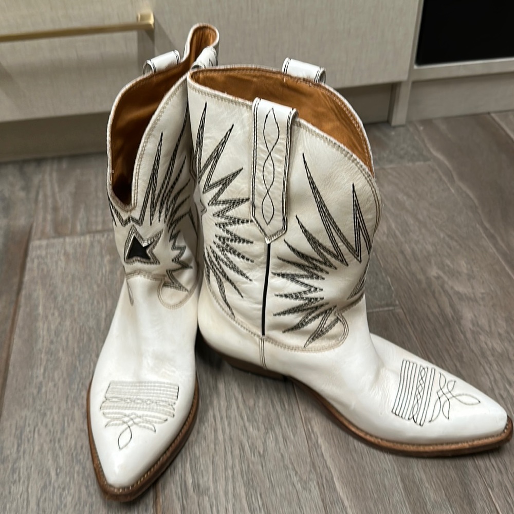 Golden goose boots made in Italy